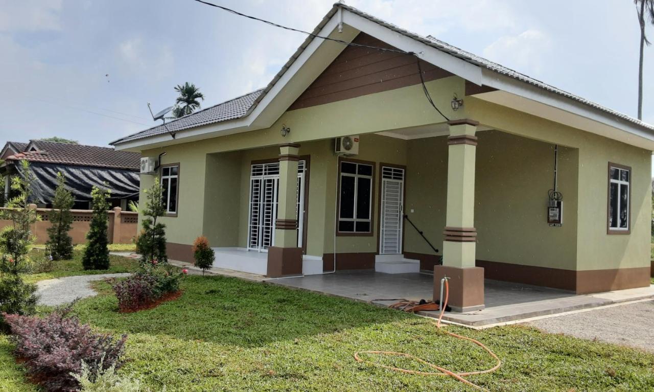 Villa Hijau Guest House Kampong Sura Tengah Exterior foto